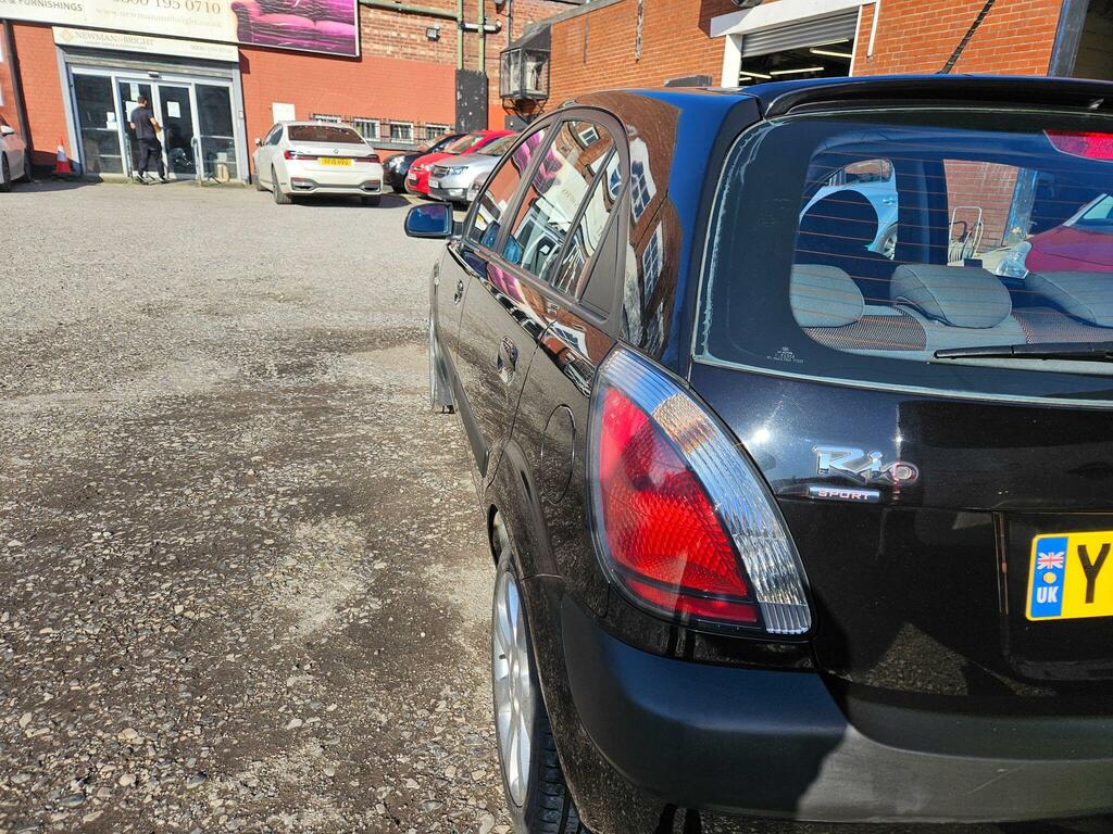 Kia RIO 1.5 Crdi Sport Black #5