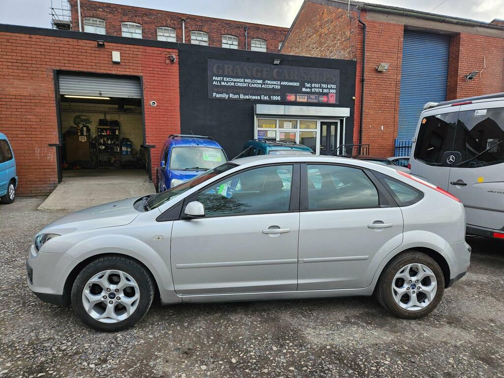 Ford Focus 1.6 Zetec Climate Silver #4