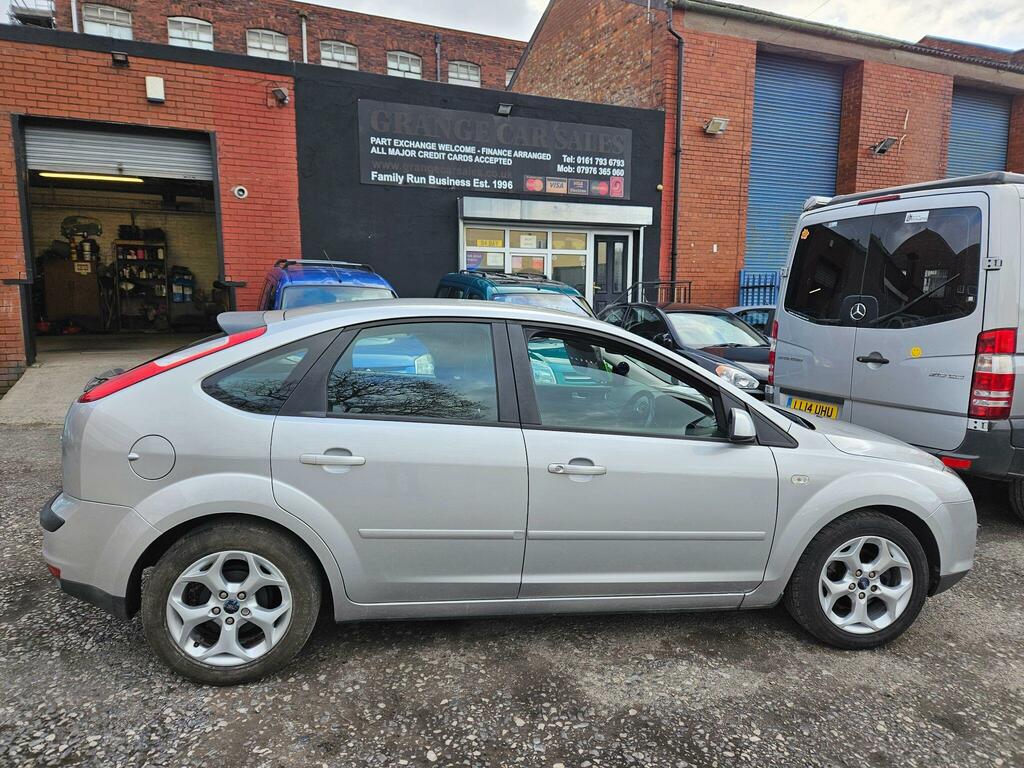 Ford Focus 1.6 Zetec Climate Silver