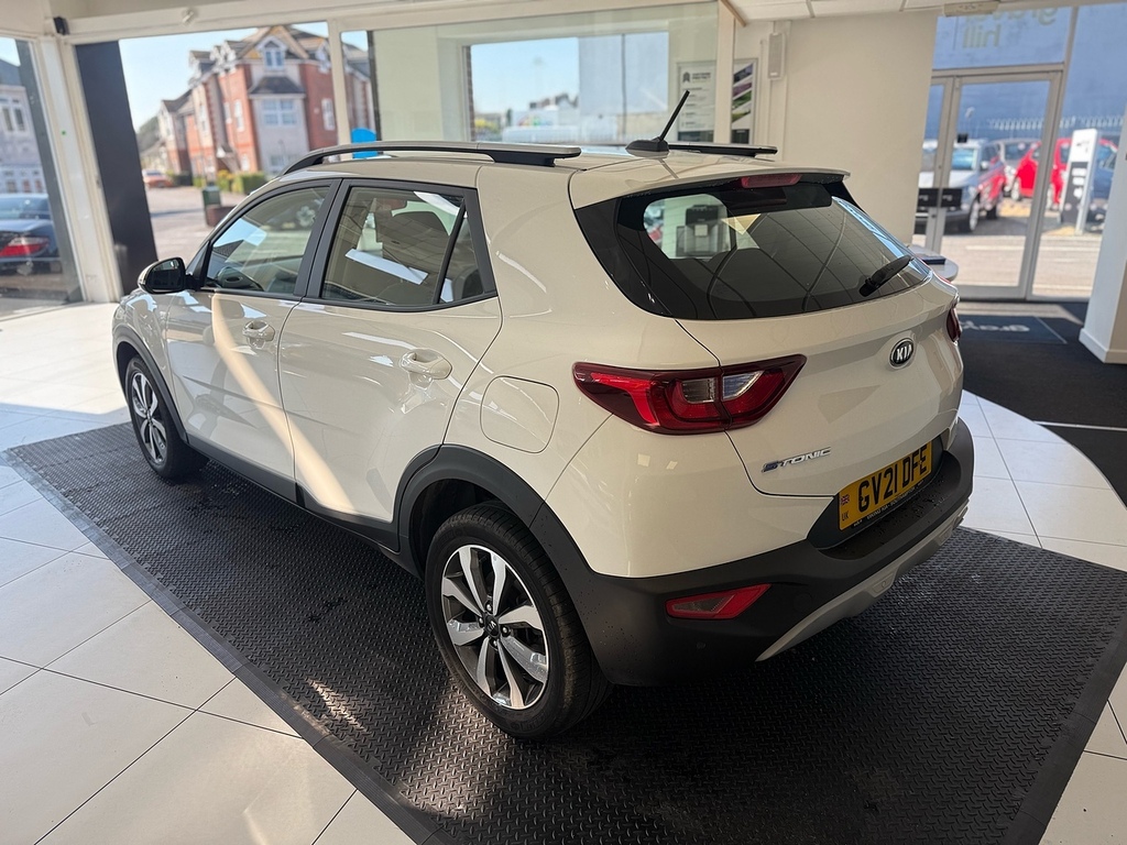 Kia Stonic 1.0 T-gdi 2 Suv Euro 6 S S 99 GV21DFE White #5