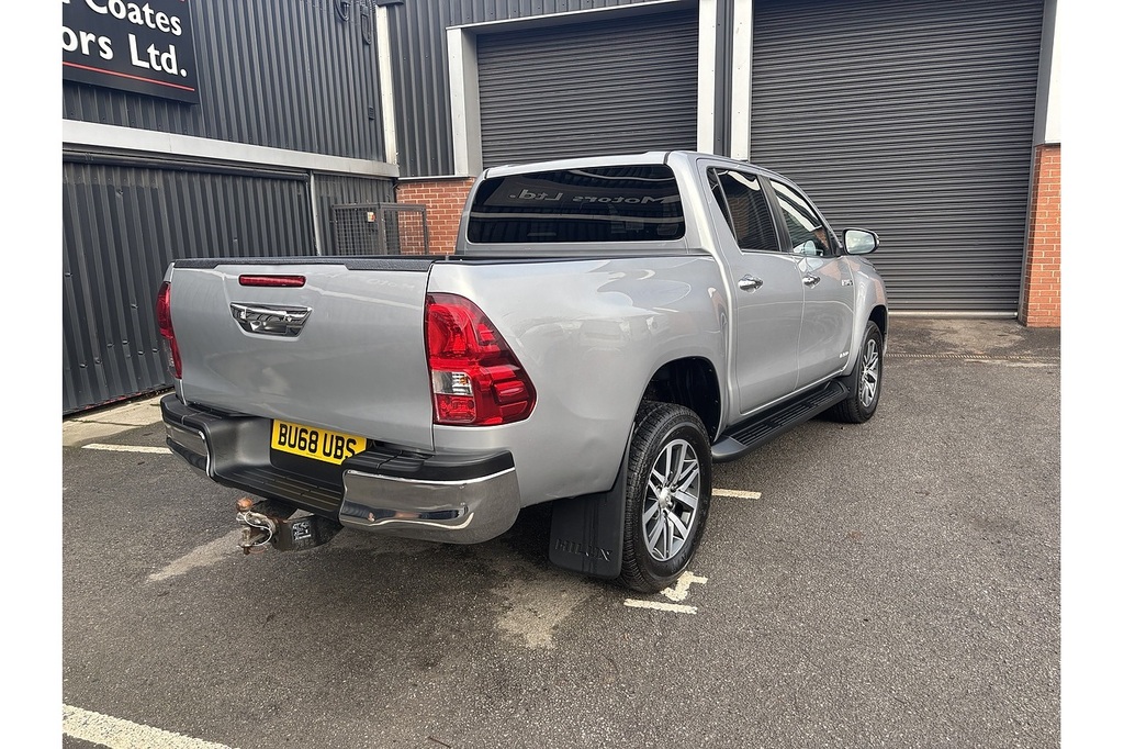 Toyota HILUX D-4d Invincible U1981 Ulez BU68UBS Silver #2