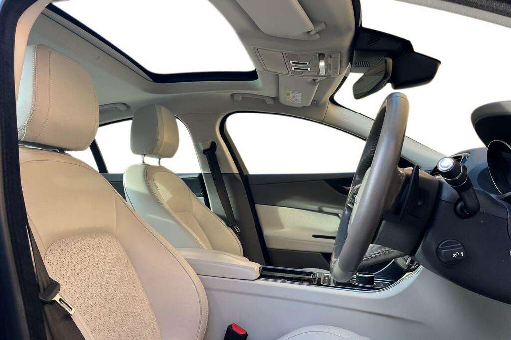 Jaguar XE Portfolio Auto BK68MVT Blue #3