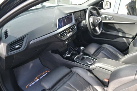 BMW 1 Series 1.5 118I M LP70BYT Black #4