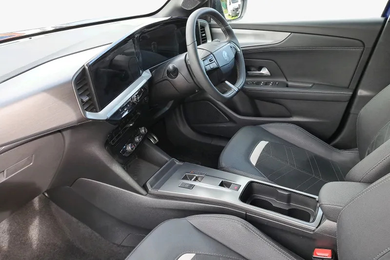 Vauxhall Mokka 1.2T Ultimate Hatchba DT74YGG Blue #2