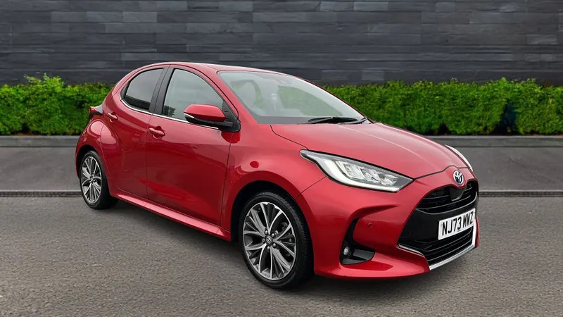 Toyota Yaris 1.5 Hybrid Excel Cvt Red