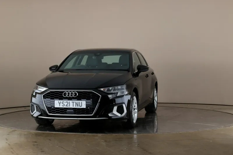 Audi A3 Sportback 40 Tfsi E Sport Black #2