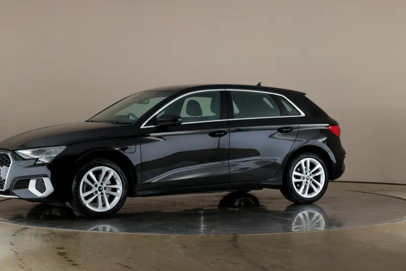 Audi A3 Sportback 40 Tfsi E Sport Black #3
