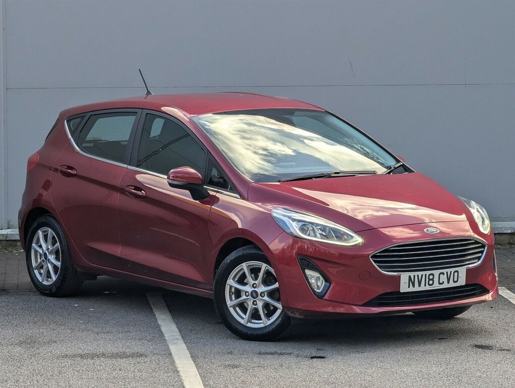 Ford Fiesta 1.1 Ti-vct Zetec Euro 6 Ss Red