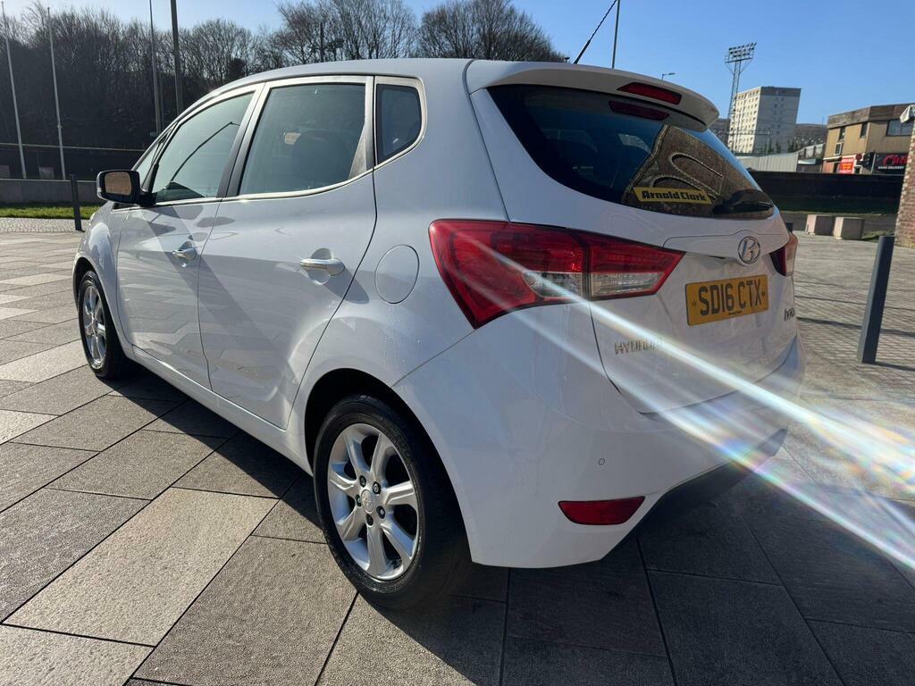Hyundai Ix20 1.4 Blue Drive Se Euro 6 S S White #3