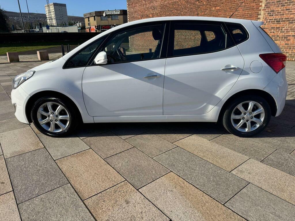 Hyundai Ix20 1.4 Blue Drive Se Euro 6 S S White #4
