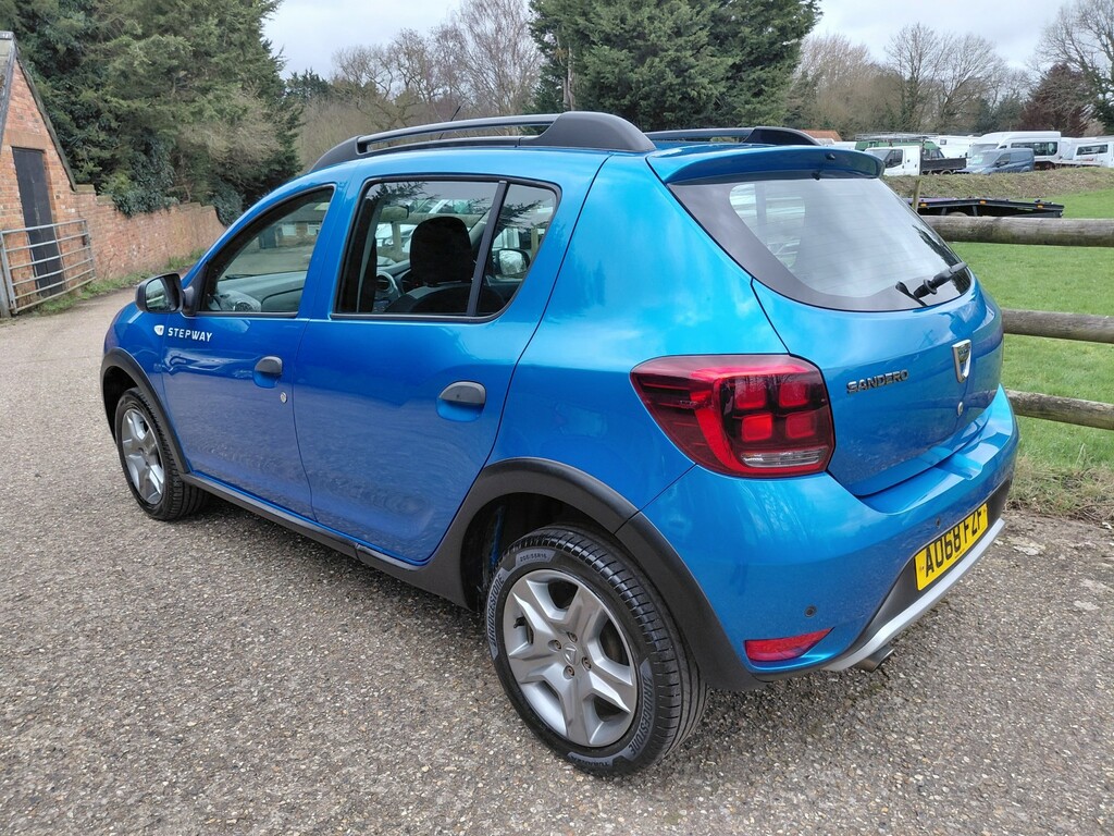 Dacia Sandero Stepway 0.9 Stepway Comfort Tce 90 Super Example 2018 AO68FZF Blue #6