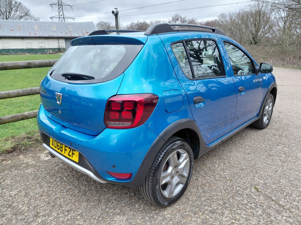 Dacia Sandero Stepway 0.9 Stepway Comfort Tce 90 Super Example 2018 AO68FZF Blue #3