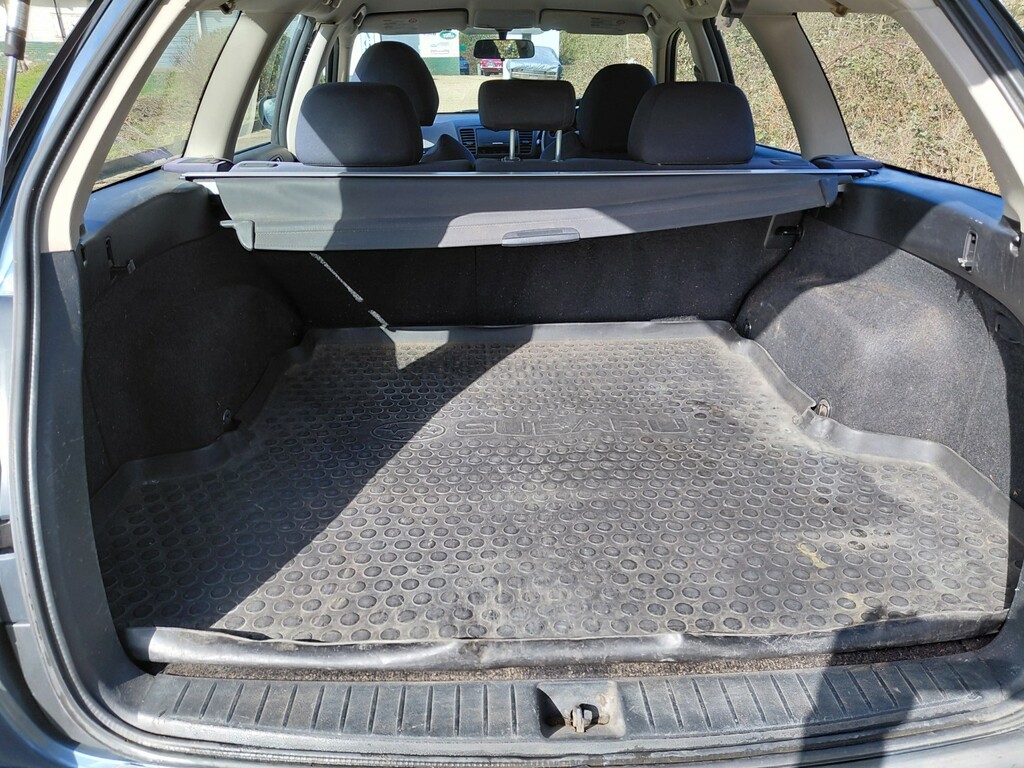 Subaru Legacy  Silver #10