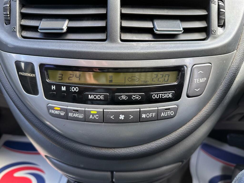 Toyota Previa Previa T2 Vvti Silver #20