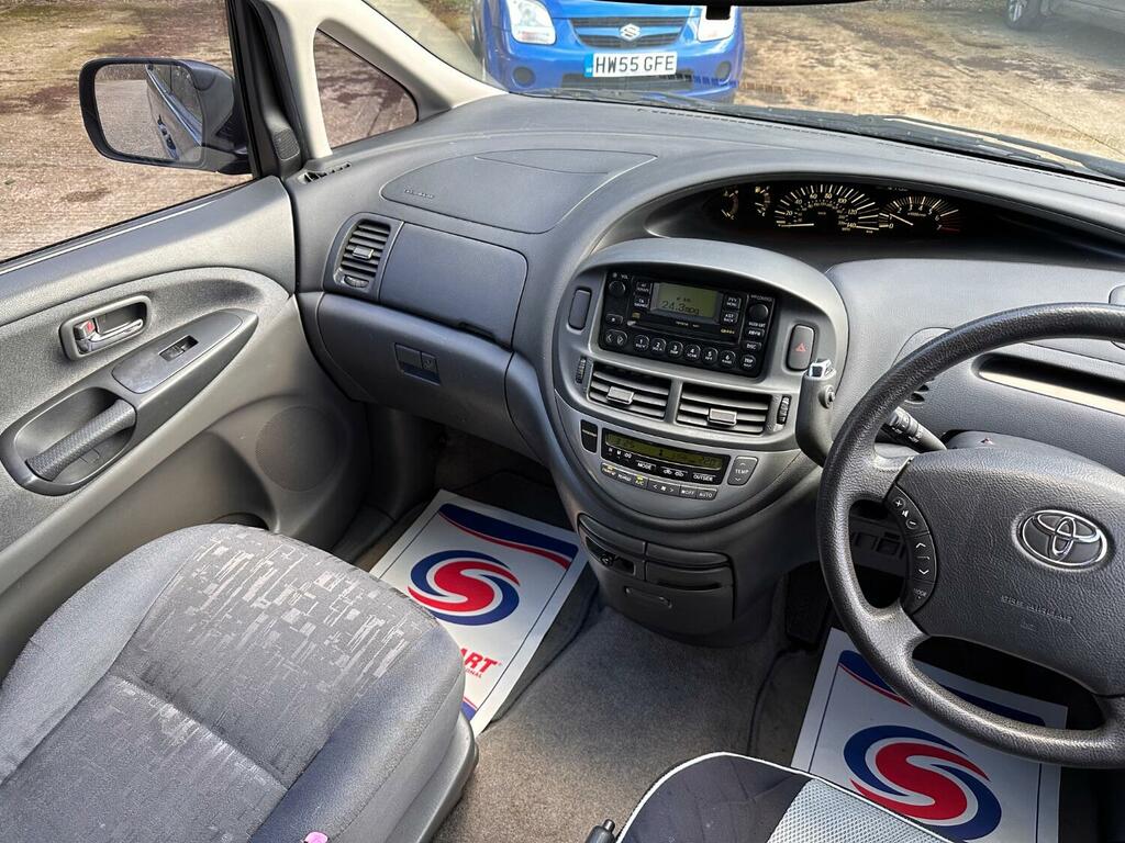 Toyota Previa Previa T2 Vvti Silver #30