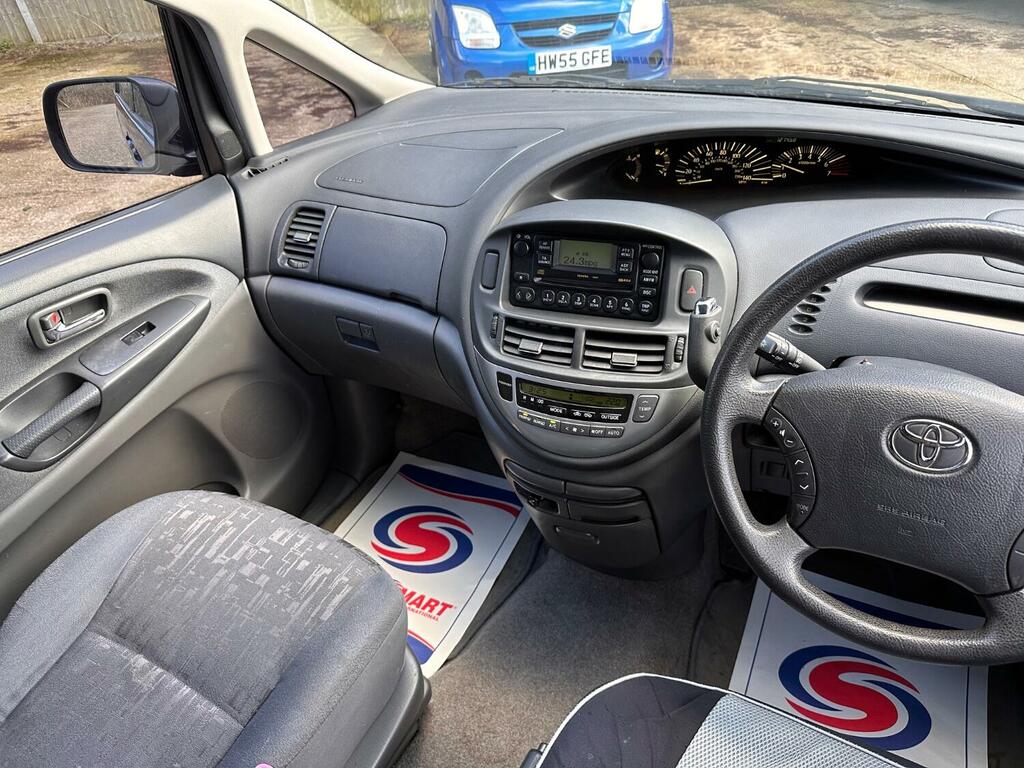 Toyota Previa Previa T2 Vvti Silver #25