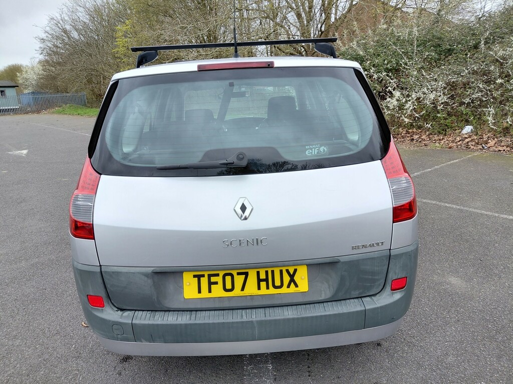 Renault Grand Scenic Dynamique Blue #8