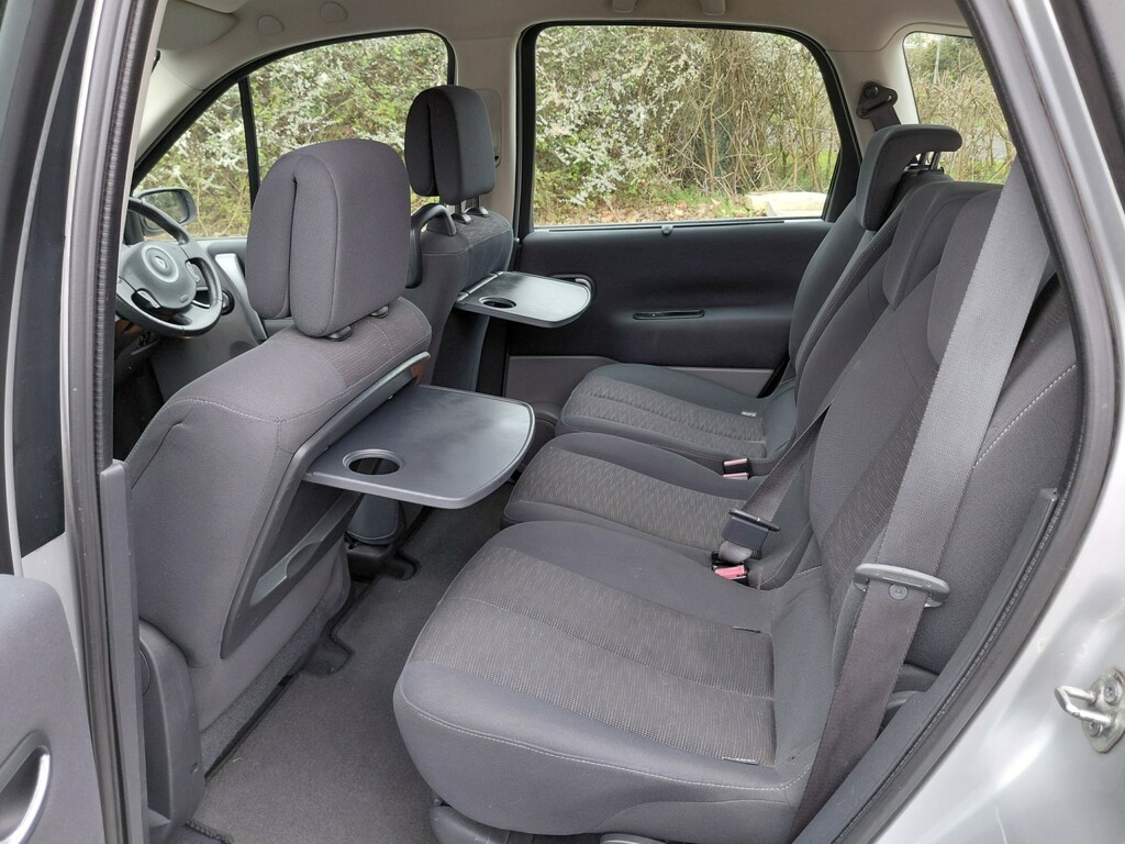 Renault Grand Scenic Dynamique Blue #13