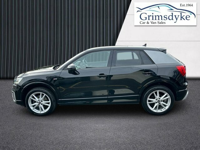 Audi Q2 2020 1.5 Tfsi Cod 35 S Line Suv S Troni Black #4