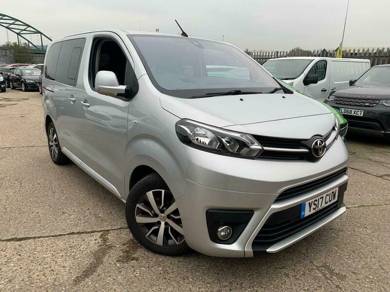 Toyota Verso 2.0D Family Compact Mpv Silver
