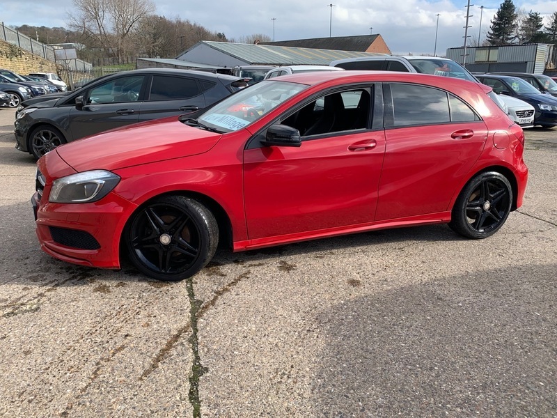 Mercedes-Benz A Class 1.5 A180 Cdi Amg Red #4
