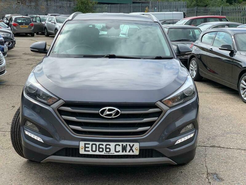 Hyundai Tucson 1.7 Crdi Blue Drive EO66CWX Grey #2