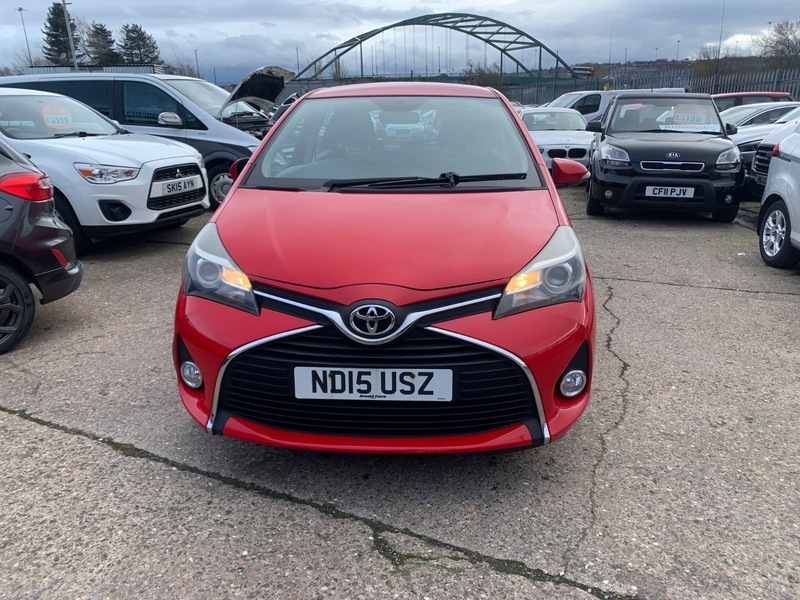 Toyota Yaris 1.33 Dual Vvt-i Icon Red