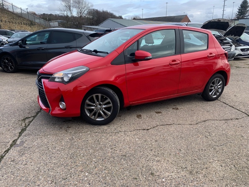 Toyota Yaris 1.33 Dual Vvt-i Icon ND15USZ Red #2