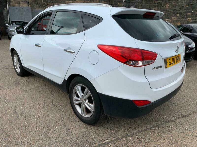 Hyundai Ix35 1.7 Crdi Premium Euro SJ11VPM White #4