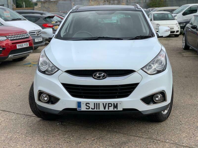 Hyundai Ix35 1.7 Crdi Premium Euro SJ11VPM White #2