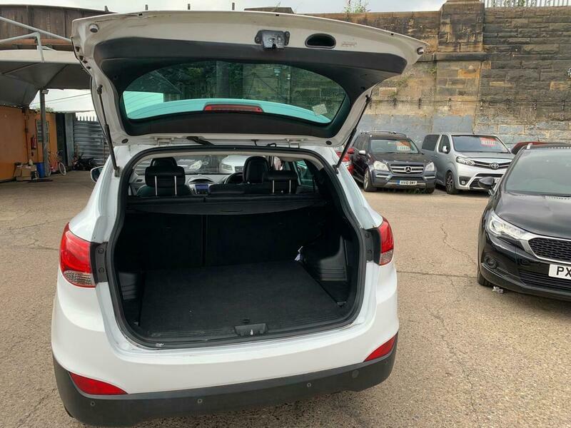 Hyundai Ix35 1.7 Crdi Premium Euro SJ11VPM White #5