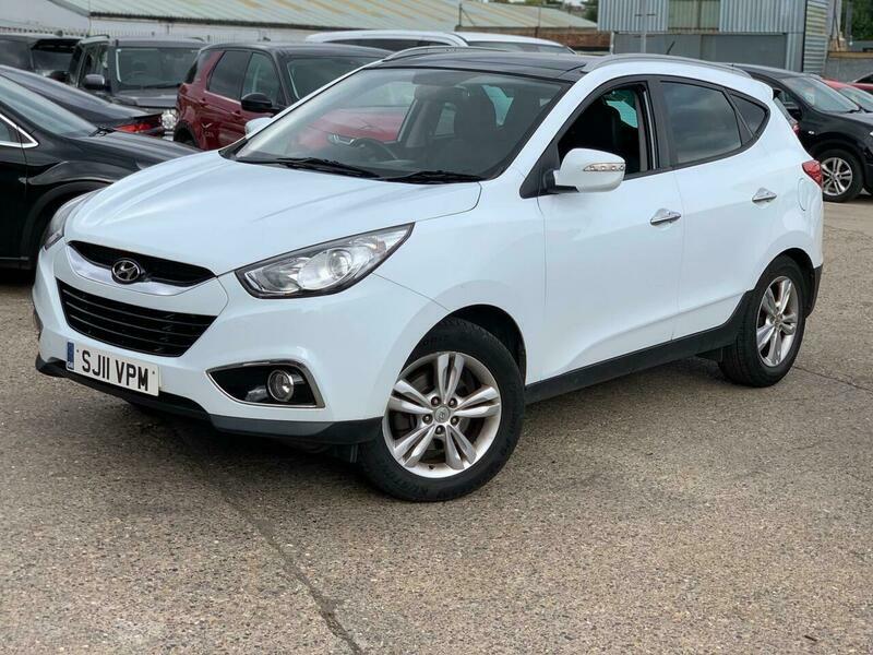 Hyundai Ix35 1.7 Crdi Premium Euro SJ11VPM White #3