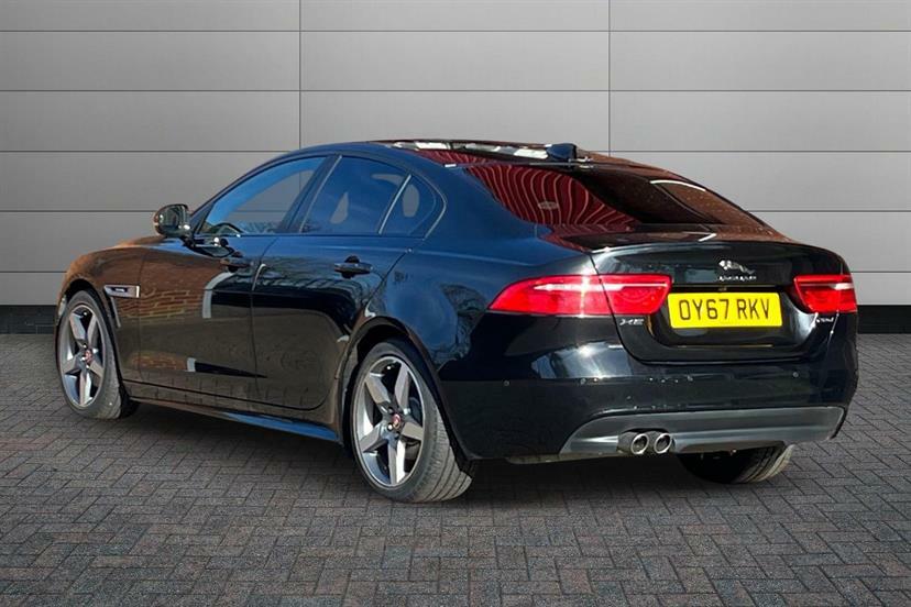 Jaguar XE 2.0D 180 R-sport Black #3