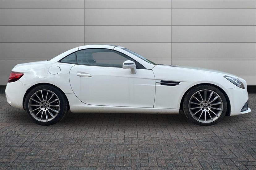 Mercedes-Benz SLC Slc250d Amg Line Convertible FY17UJV White #3