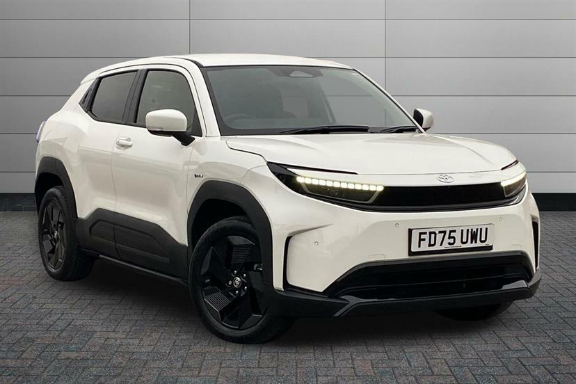 Toyota Urban Cruiser 128Kw Design 61Kwh 