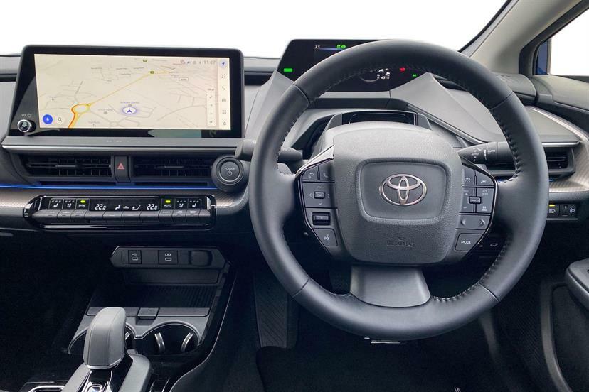 Toyota Prius 2.0 Phev Excel Cvt FG75LDN #6