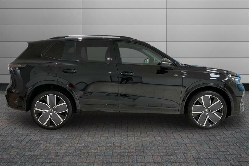 Volkswagen Tiguan 2.0 Tdi R-line Dsg EF75OHG Black #4