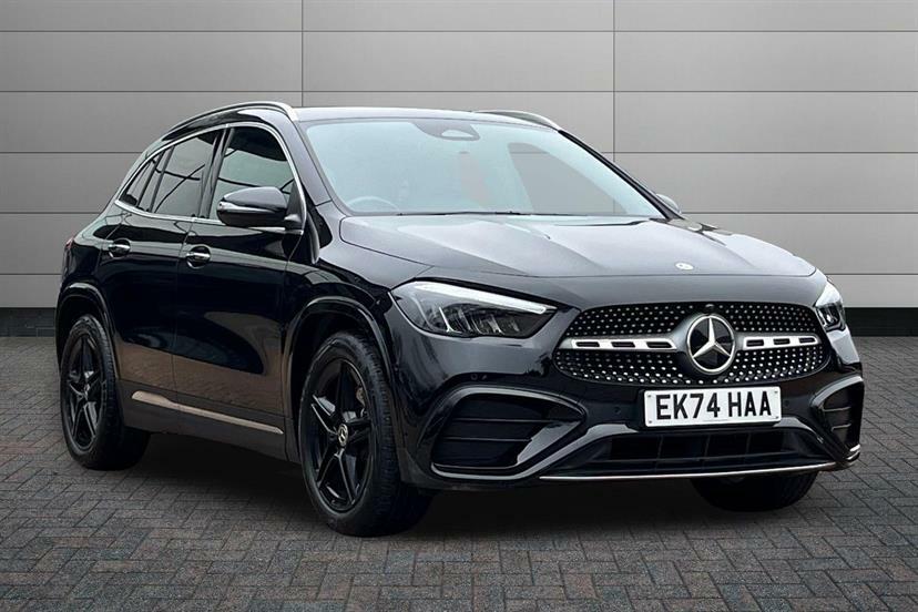 Mercedes-Benz GLA Class 200 Amg Line Executive Black