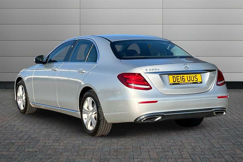 Mercedes-Benz E Class E220d Se 9G-tronic DE16UUS Black #3