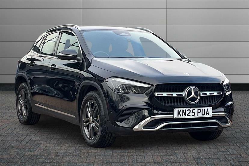 Mercedes-Benz GLA Class 180 Sport Edition Black