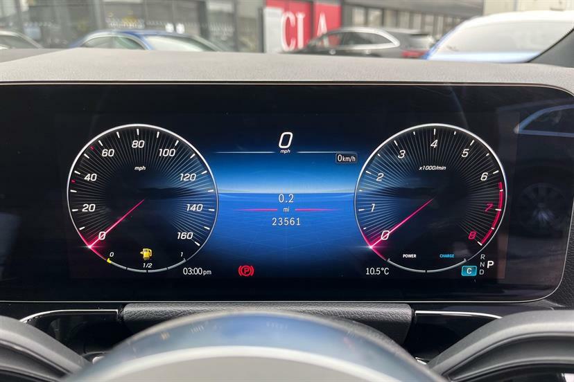 Mercedes-Benz GLA Class 180 Sport Edition KN25PUA Black #6