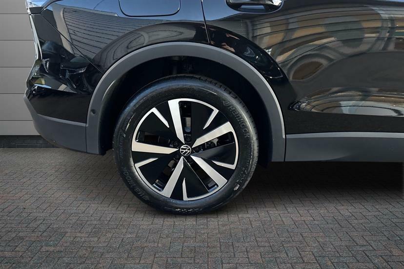Volkswagen Tiguan 1.5 Etsi 150 Match Dsg EF75CWT Black #5