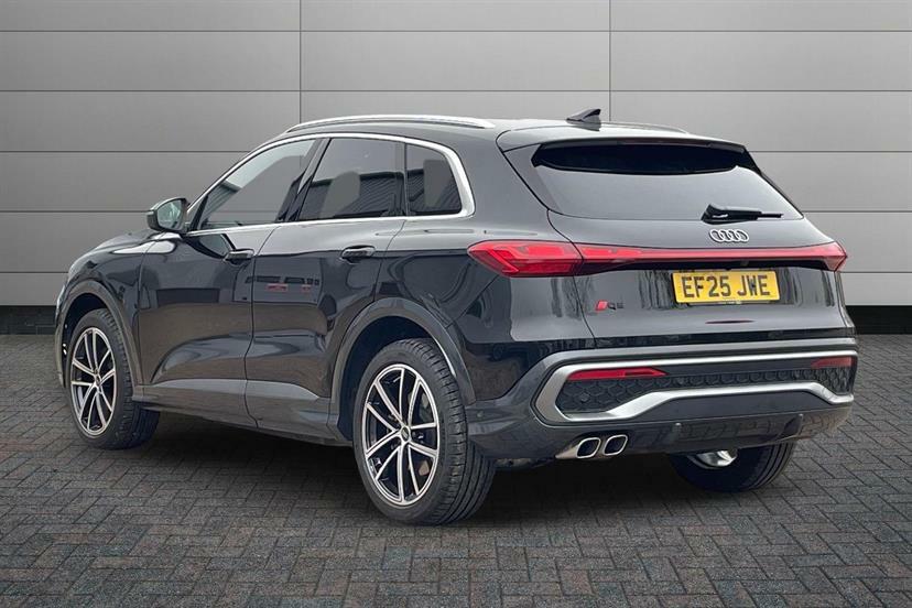 Audi Q5 2.0 Tdi Quattro Launch Edition S Tronic EF25JWE Black #3