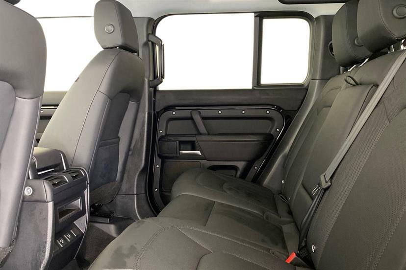 Land Rover Defender 110 3.0 D250 S 110 EY75GFA Black #4