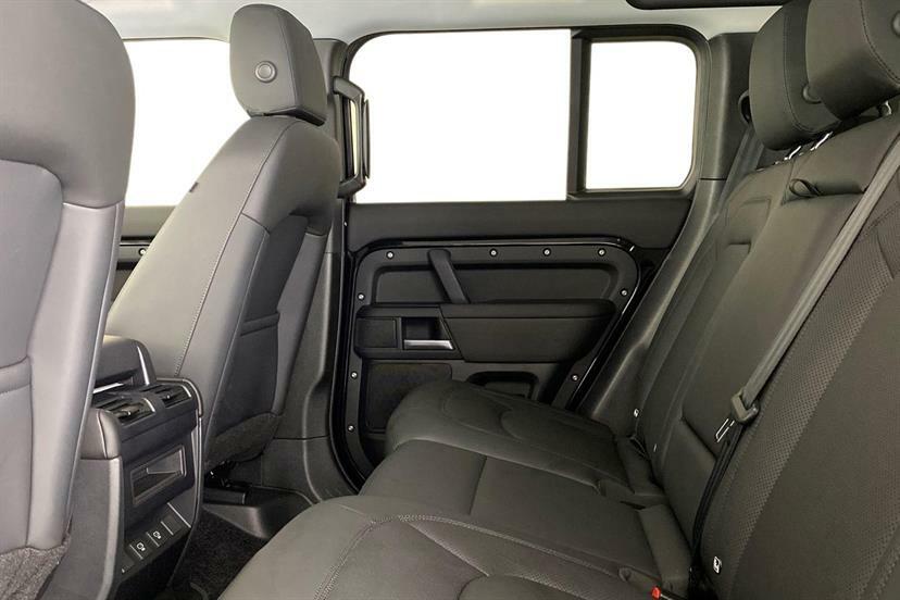 Land Rover Defender 110 3.0 D250 S 110 EY75GEU Black #4