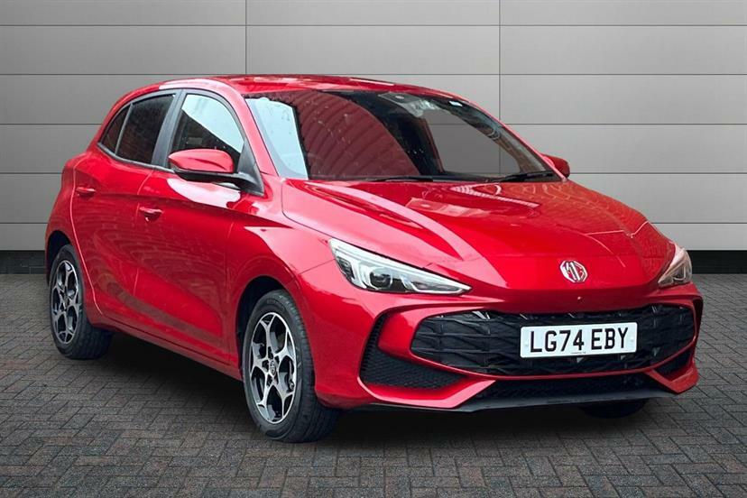 MG MG3 1.5 Hybrid Trophy Red