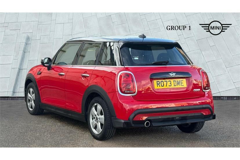 Mini Hatch 1.5 Cooper Classic Comfortnav Pack RO73DME Red #2