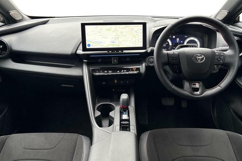 Toyota C-Hr 2.0 Phev Gr Sport Cvt FG75EPA White #5
