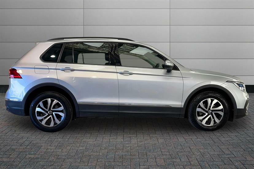Volkswagen Tiguan 1.5 Tsi 150 Active Dsg AU22UVA Silver #4