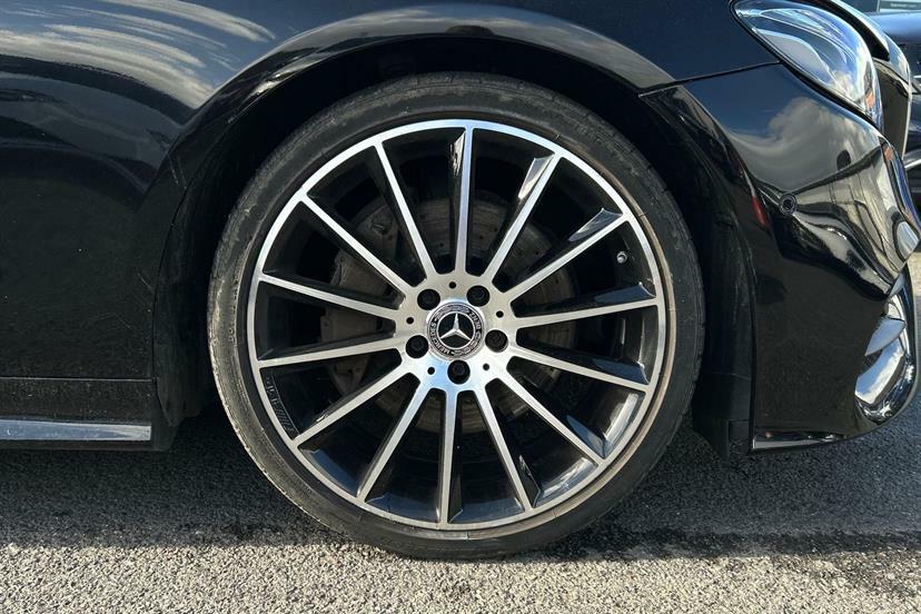 Mercedes-Benz E Class E300d Amg Line Night Ed Premium 9G-tronic SP71ODN Black #4